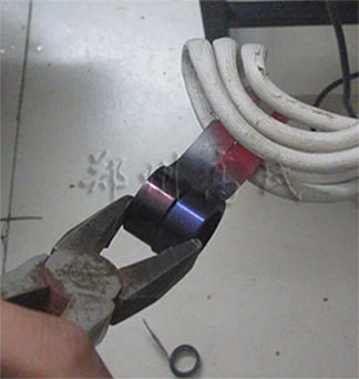 Tape measure annealing by medium frequency induction heating power supply