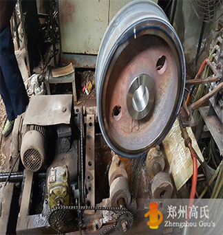  Road wheel hardening by medium frequency induction heating machine 