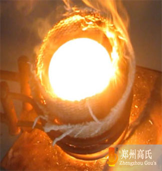  For stainless steel smelting, the effect of medium frequency induction heating furnace is better 