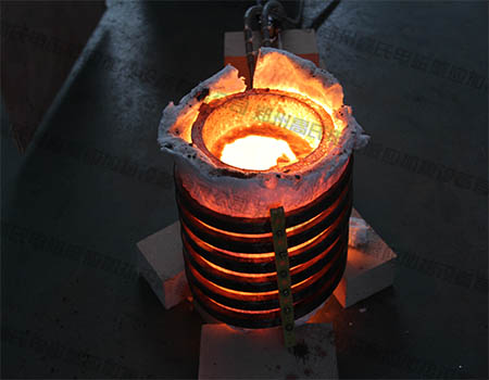 Medium frequency induction melting furnace is a good equipment for melting glass